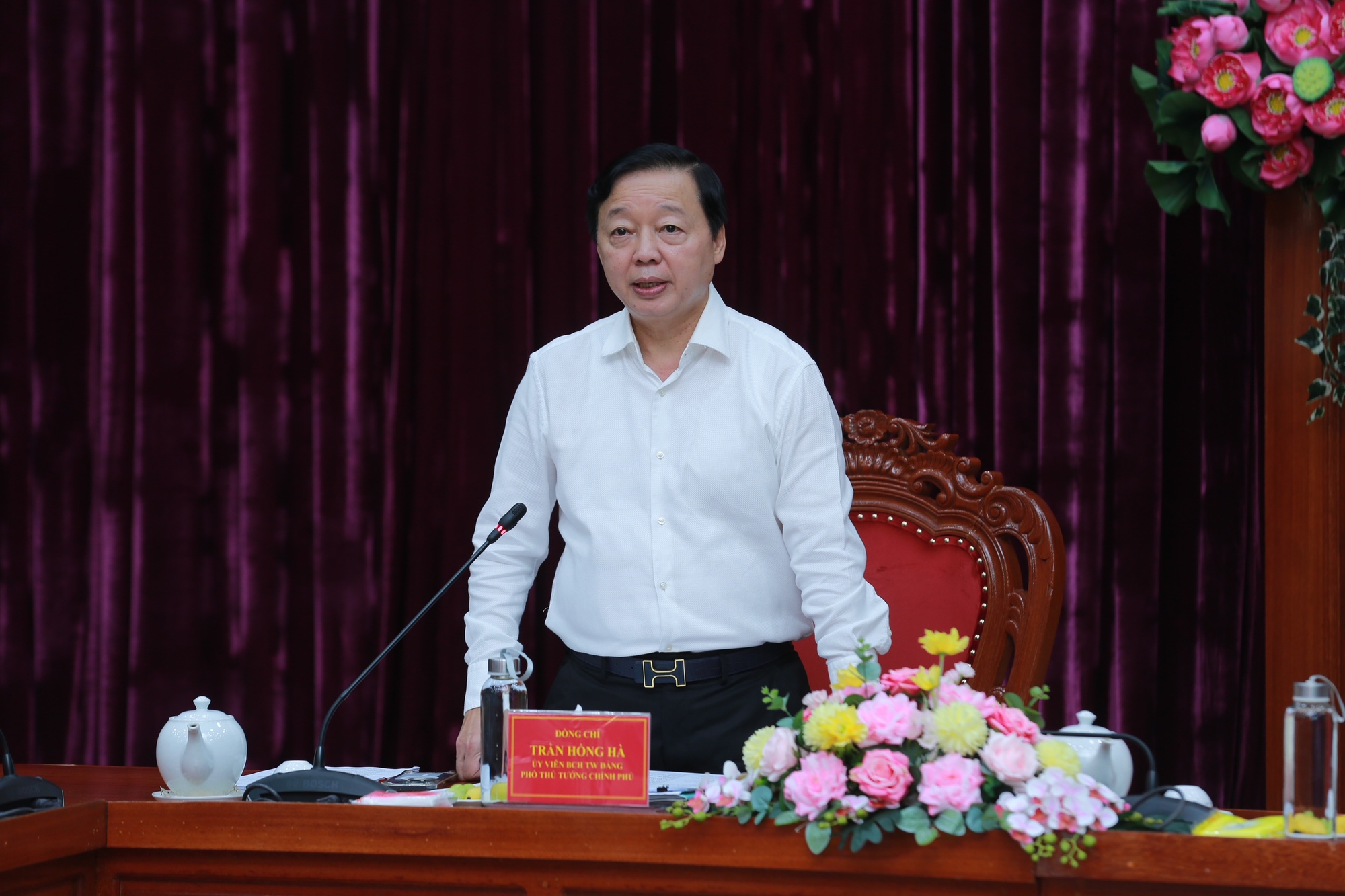 Phó Thủ tướng phát biểu kết luận buổi làm việc - Ảnh: VGP/Minh Khôi.