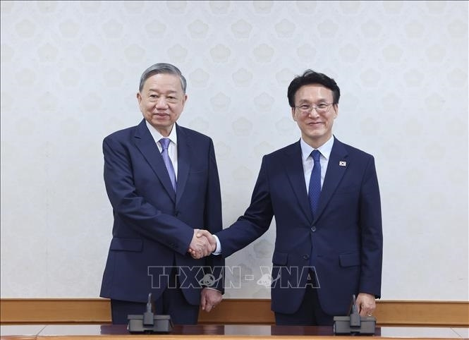 Tổng Bí thư Tô Lâm hội kiến Thủ tướng Hàn Quốc Kim Min Seok. Ảnh: TTXVN