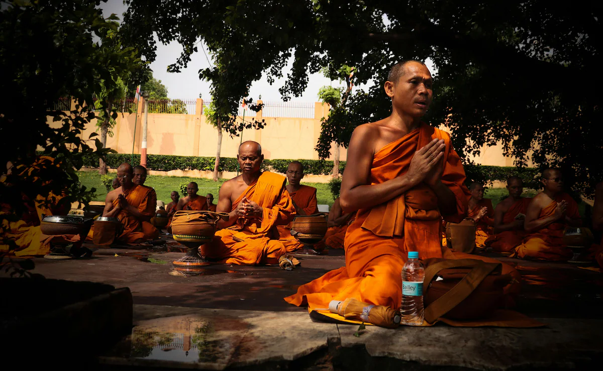 Lịch sinh hoạt khắc nghiệt tại chùa được cư dân mạng gọi vui là cải cách “996 kiểu Phật giáo”.