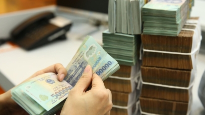 Lãi suất liên ngân hàng VND giảm nhanh từ mức đỉnh ngày 7/8/2025