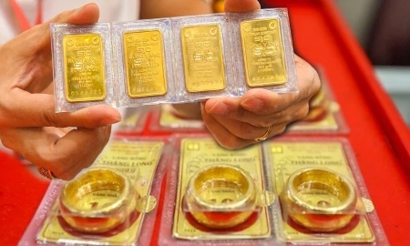 Một doanh nghiệp niêm yết giá bán vàng miếng SJC ở mức 128 triệu đồng/lượng