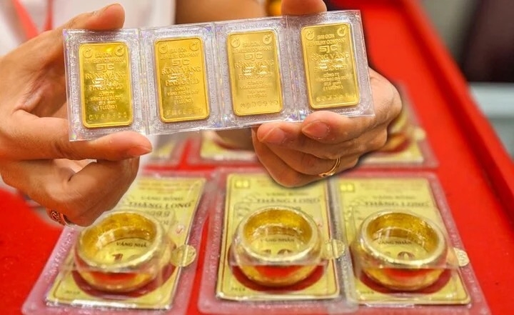 Giá vàng nhẫn tại một doanh nghiệp sát giá thế giới