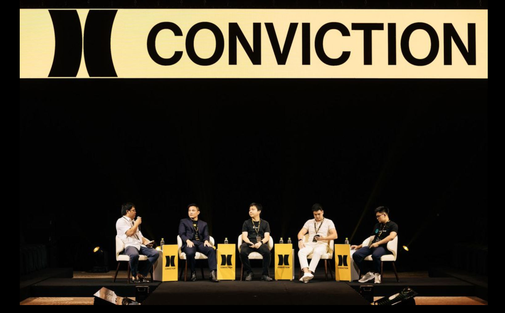 Phiên thảo luận tại Conviction 2025. Ảnh: BTC