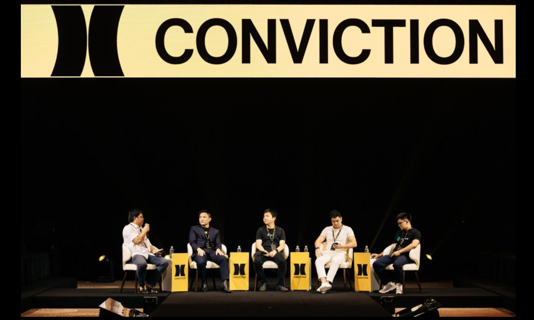 Phiên thảo luận tại Conviction 2025. Ảnh: BTC