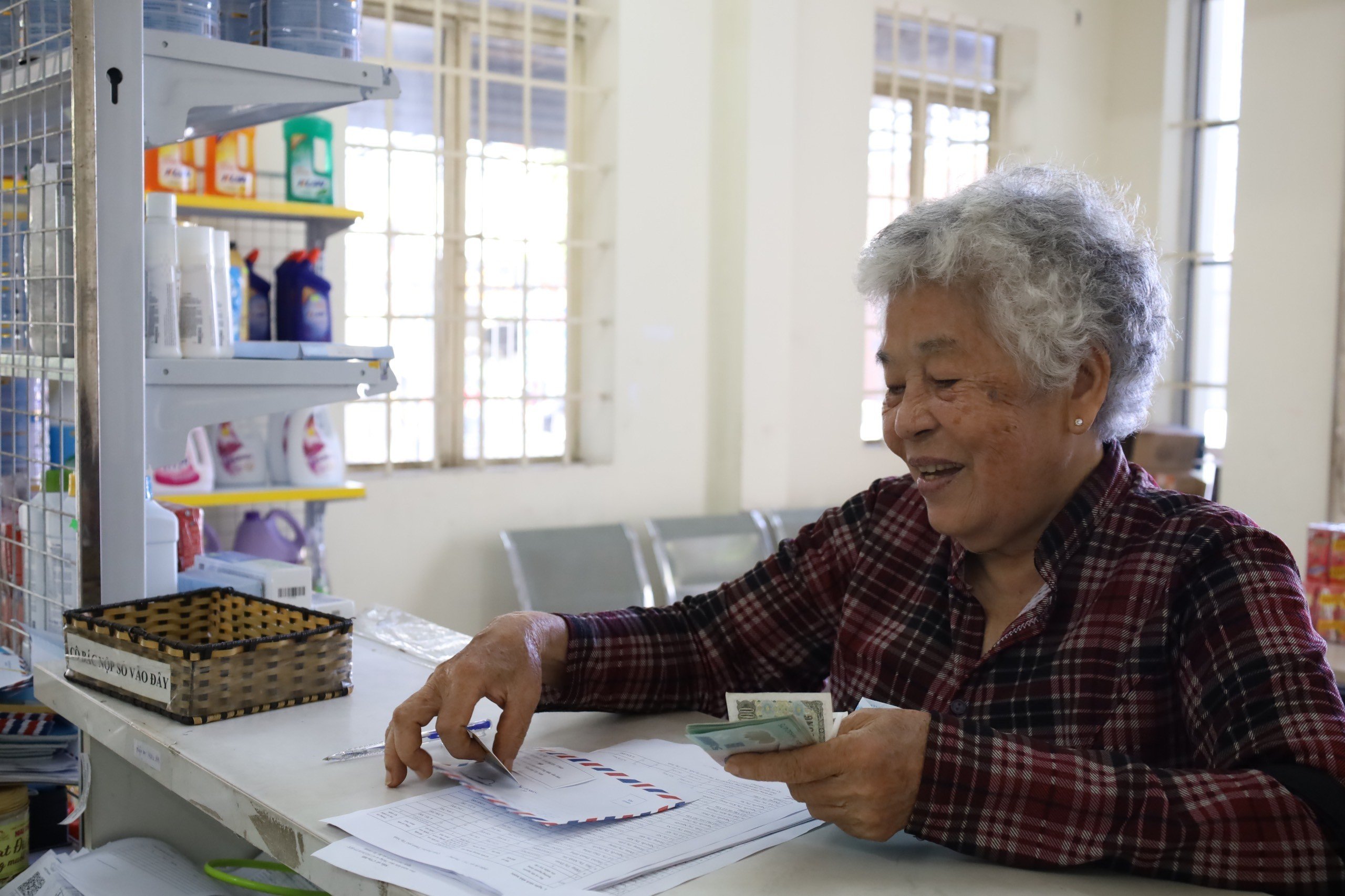 Thực hiện nhiều chính sách đồng bộ chăm lo cho người cao tuổi. Ảnh: Duy Nguyễn