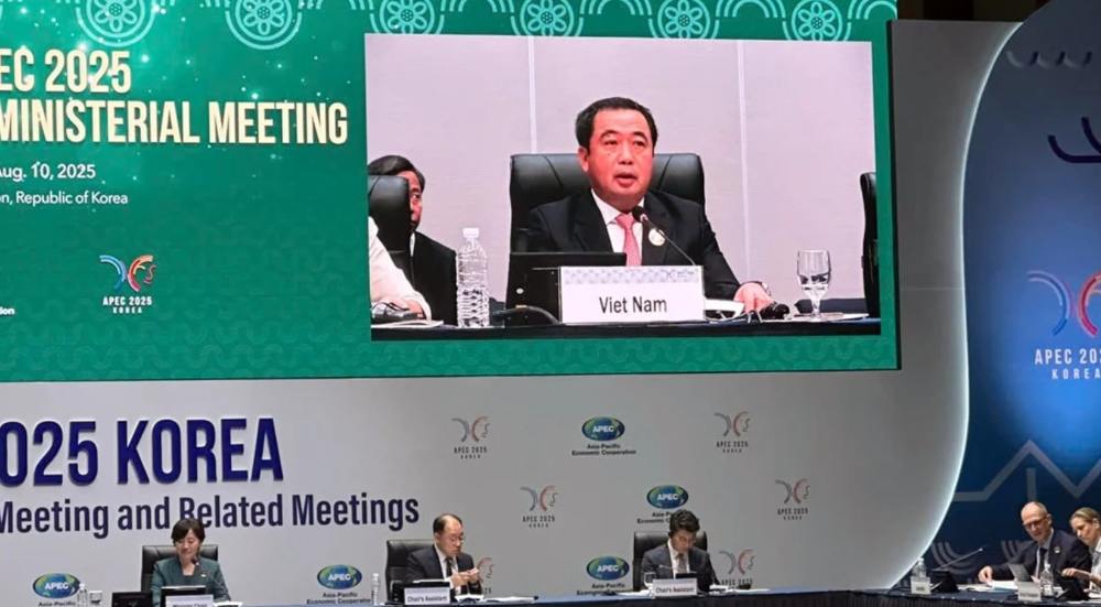 Quyền Bộ trưởng Trần Đức Thắng: 