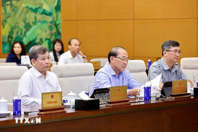 Đại biểu dự khai mạc Phiên họp thứ 48 của Uỷ ban Thường vụ Quốc hội. (Ảnh: Doãn Tấn/TTXVN)