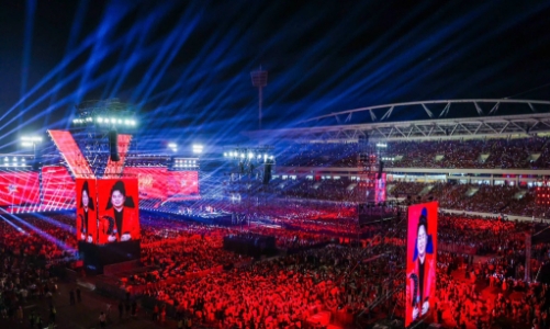 [Phóng sự ảnh] Sắc đỏ tự hào tại concert “Tổ quốc trong tim”