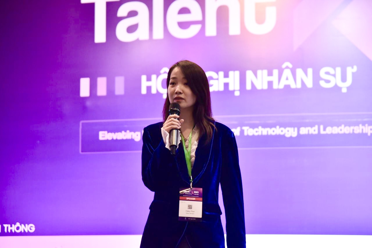 Bà Haley Phan cho rằng với ngành bán dẫn – một lĩnh vực học không dễ – đòi hỏi người học có IQ tốt, nền tảng Toán và Vật lý vững, cùng tinh thần học tập nghiêm túc, chuyên sâu và cam kết lâu dài