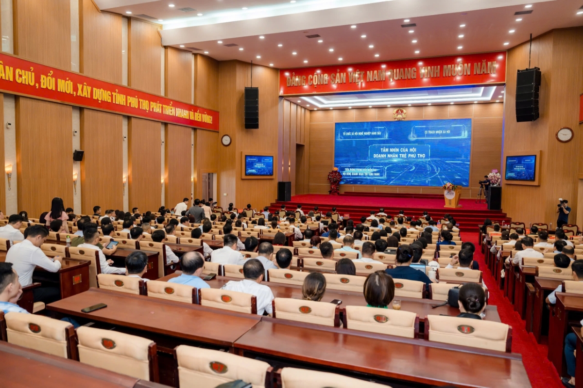 Toàn cảnh sự kiện.