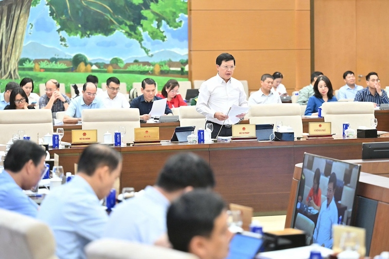 Ủy ban Thường vụ Quốc hội cho ý kiến về dự án Luật Thi hành án dân sự (sửa đổi). (Ảnh: quochoi.vn).