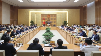 Prime Minister pledges to resolve bottlenecks, boost cooperation projects with Japan