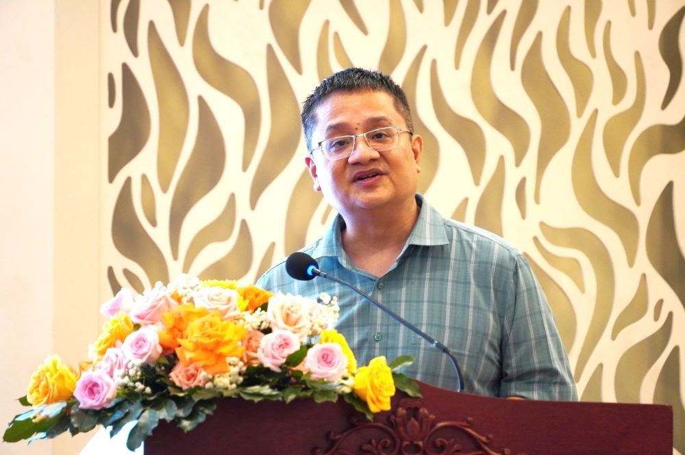 Ông Ngô Hồng Phong: 