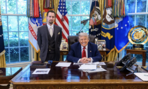 Tổng thống Trump đề cử người thân tín đứng đầu cơ quan thống kê việc làm