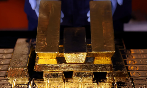 Giá vàng gượng dậy sau phiên bán tháo vì xác nhận của Tổng thống Trump