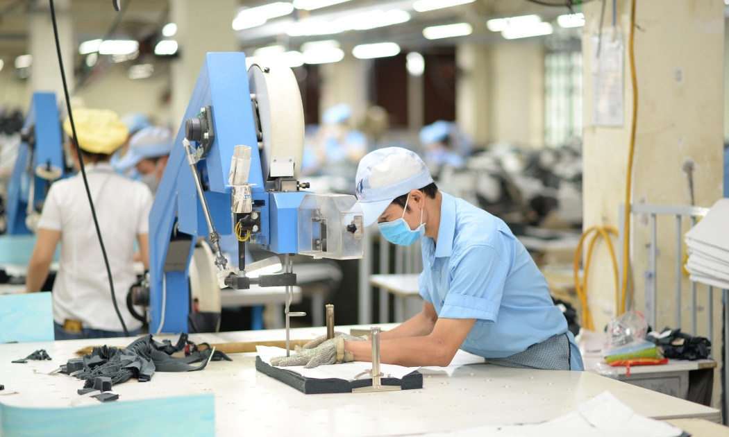 Doanh nghiệp tư nhân đang chịu nhiều “thiệt thòi” trên chính thị trường của mình.
