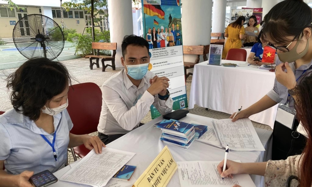 Trung tâm Dịch vụ việc làm Hà Nội đã tổ chức 150 phiên giao dịch, giới thiệu việc làm