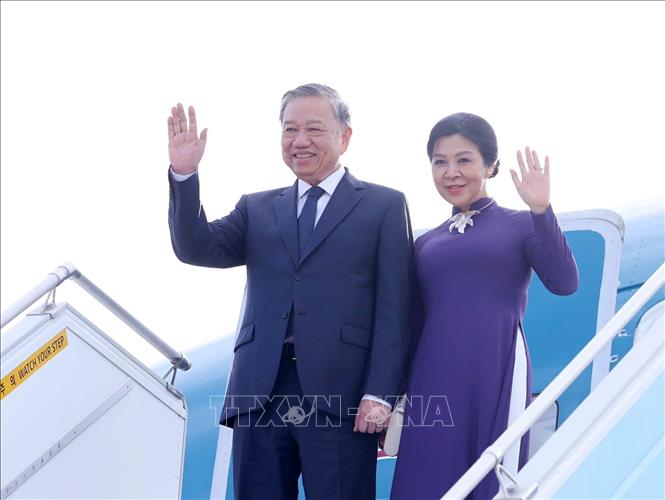 Tổng Bí thư Tô Lâm và Phu nhân rời thành phố Busan về nước, kết thúc tốt đẹp chuyến thăm cấp Nhà nước tới Hàn Quốc. Ảnh: ttxvn
