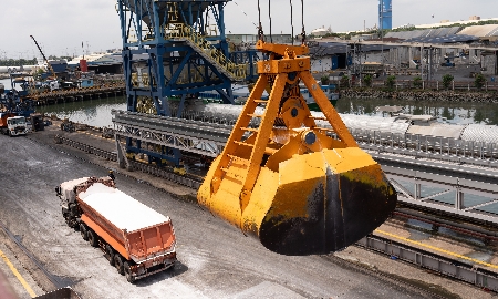 Phú Mỹ xuất khẩu lô hàng 45.000 tấn Đạm Phú Mỹ hàng xá sang Ấn Độ.