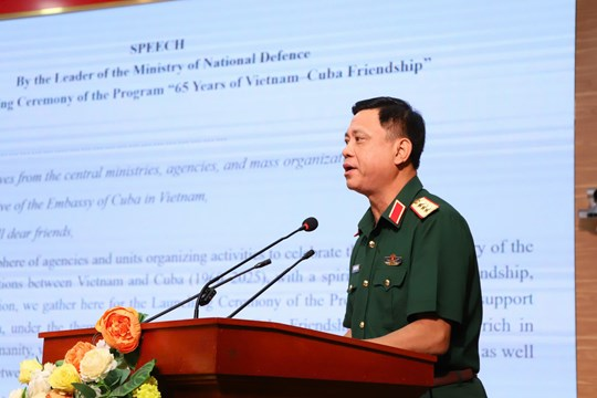 Thượng tướng Nguyễn Trường Thắng, Ủy viên Trung ương Đảng, Thứ trưởng Bộ Quốc phòng, phát biểu hưởng ứng chương trình&nbsp;