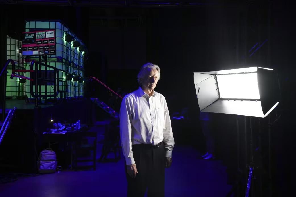 Nhà tiên phong về trí tuệ nhân tạo Geoffrey Hinton