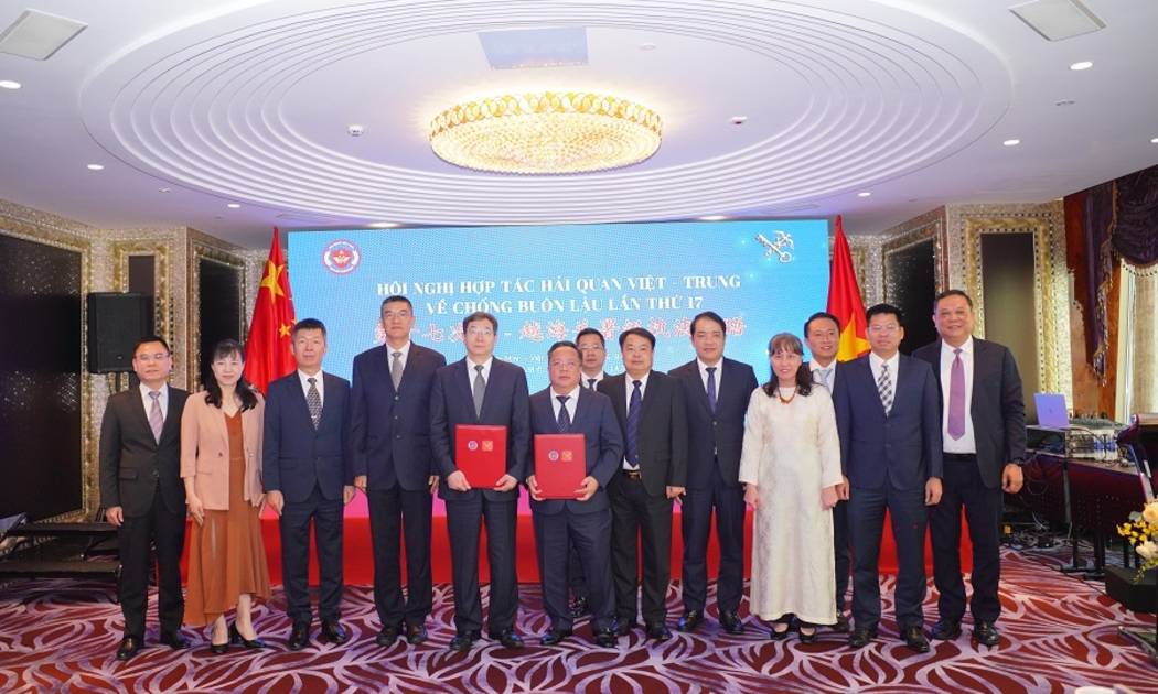 Toàn cảnh Hội nghị. 