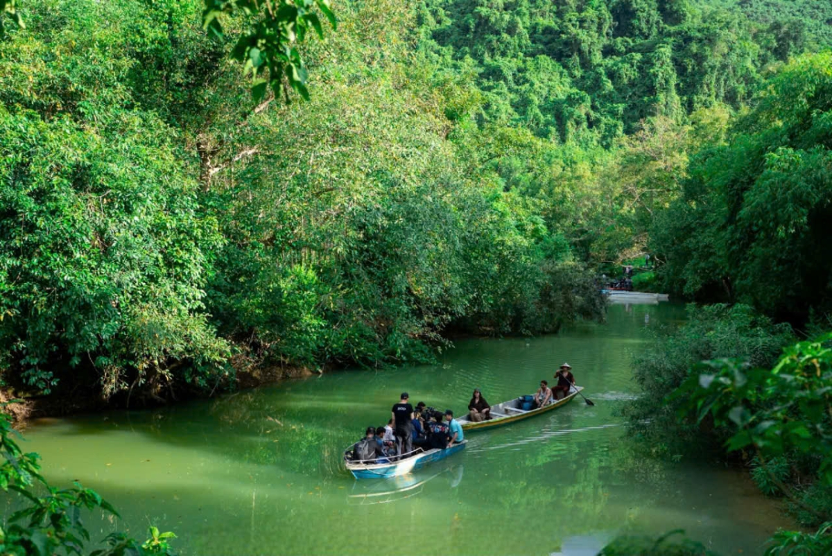 Một cảnh tác nghiệp của đoàn làm phim Bollywood.