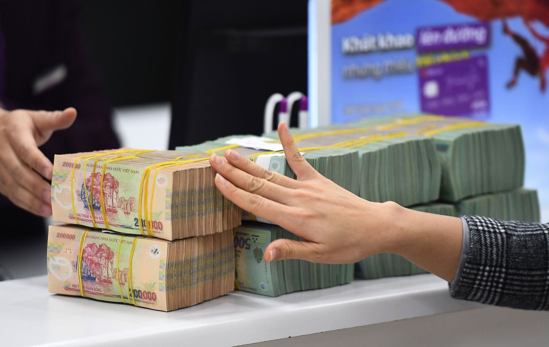 Giảm 50% tỷ lệ dự trữ bắt buộc cho Tổ chức tín dụng nhận chuyển giao