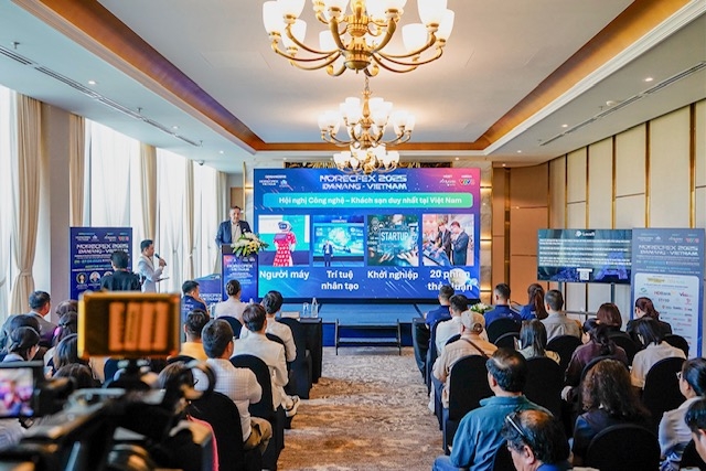 Quang cảnh họp báo