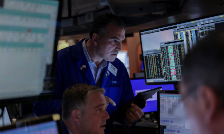 S&P 500 lập kỷ lục mới dù báo cáo PPI nóng hơn dự báo, giá dầu cao nhất 1 tuần