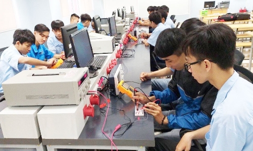 Dạy văn hóa trong các trường nghề: Nhiều vấn đề đặt ra