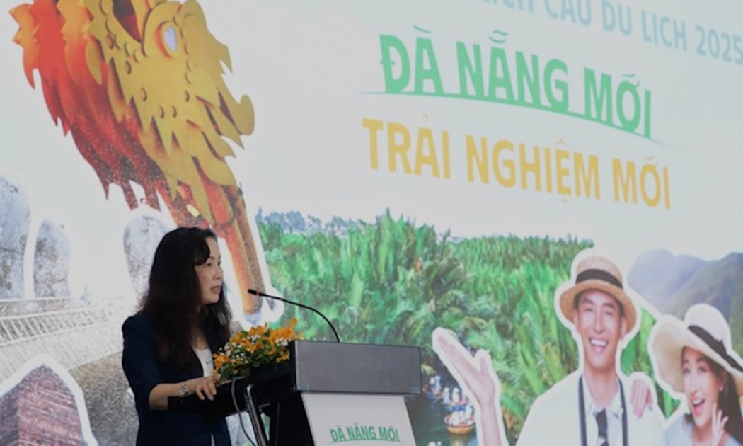 Giám đốc Sở VHTT&DL Đà Nẵng Trương Thị Hồng Hạnh phát biểu tại Chương trình. Ảnh Ngô Anh Văn