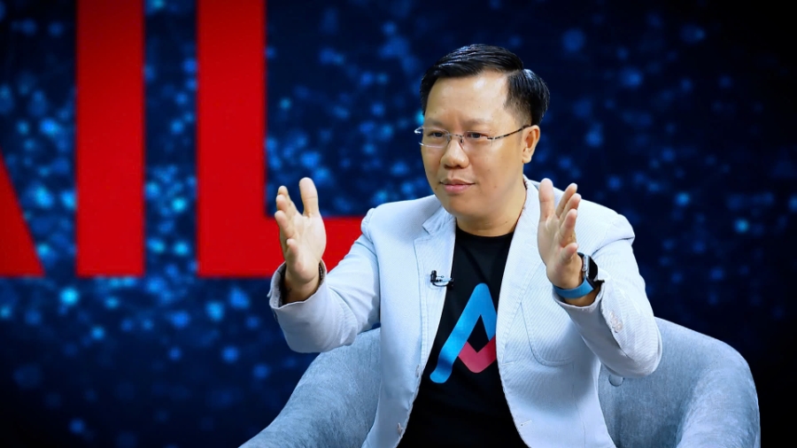 Tiến sĩ Đinh Lê Đạt chia sẻ tại chương trình The WISE Talk với chủ đề