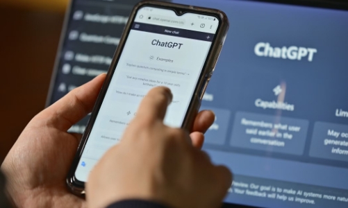 Công chức nhà nước sử dụng tài khoản trí tuệ nhân tạo phải độc lập với tài khoản công vụ 