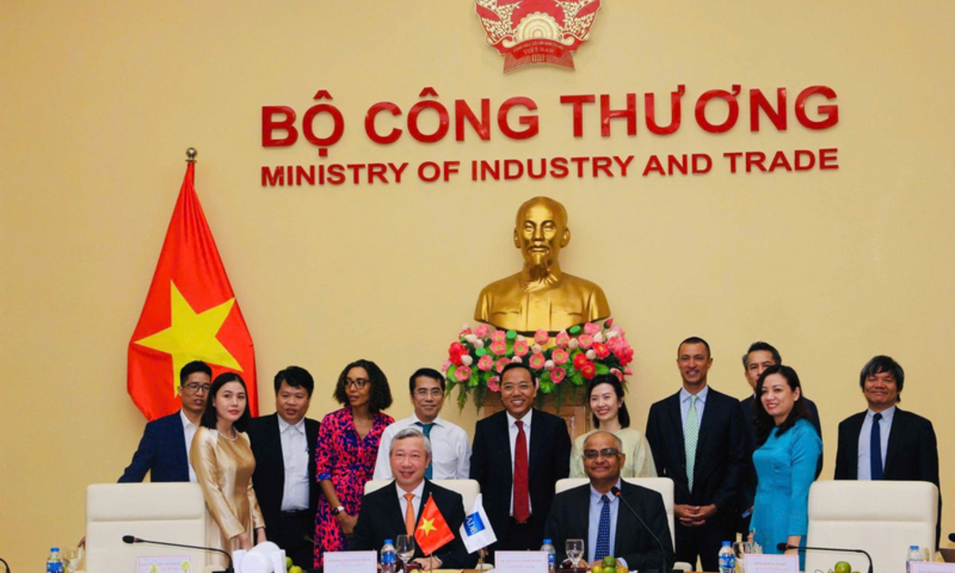 Bản ghi nhớ giữa Bộ Công Thương và ADB trong phát triển năng lượng xanh.
