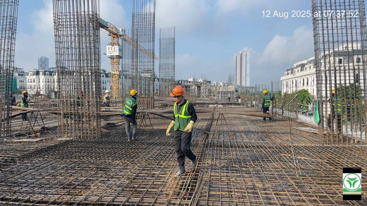 Tiến độ dự án hiện đã lên
sàn tầng 3.