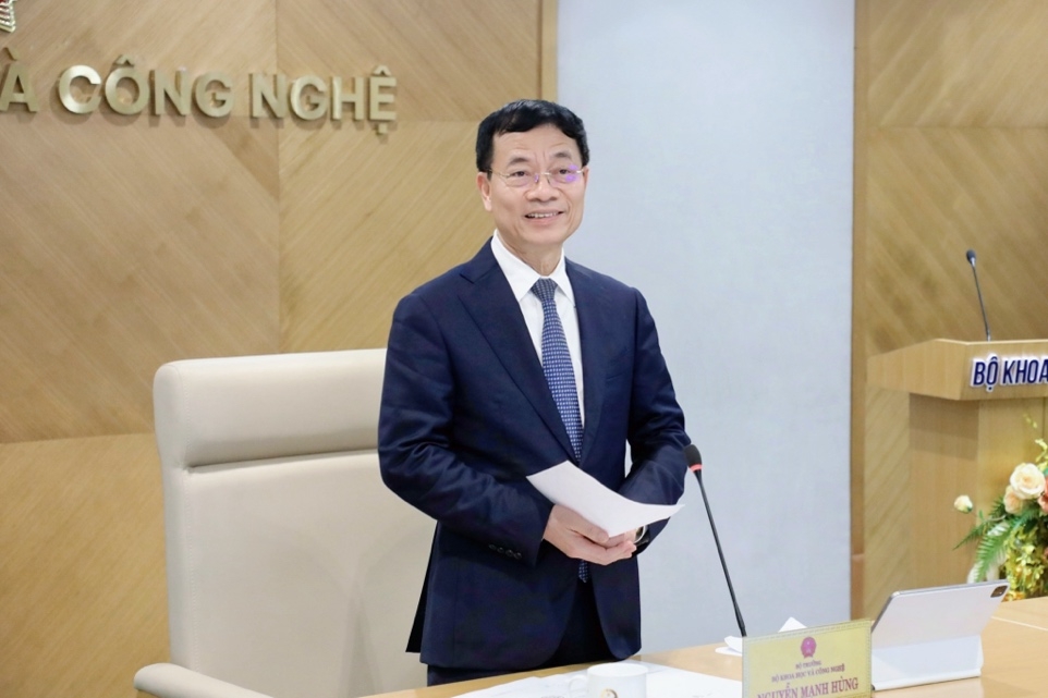 Bộ trưởng Nguyễn Mạnh Hùng phát biểu chỉ đạo tại buổi lễ.