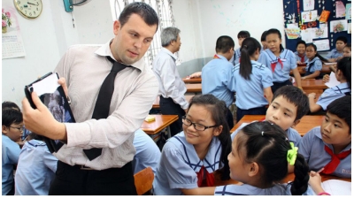 Vietnam streamlines work permit process for foreign nationals