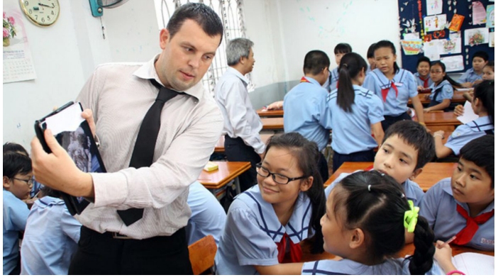 Vietnam streamlines work permit process for foreign nationals