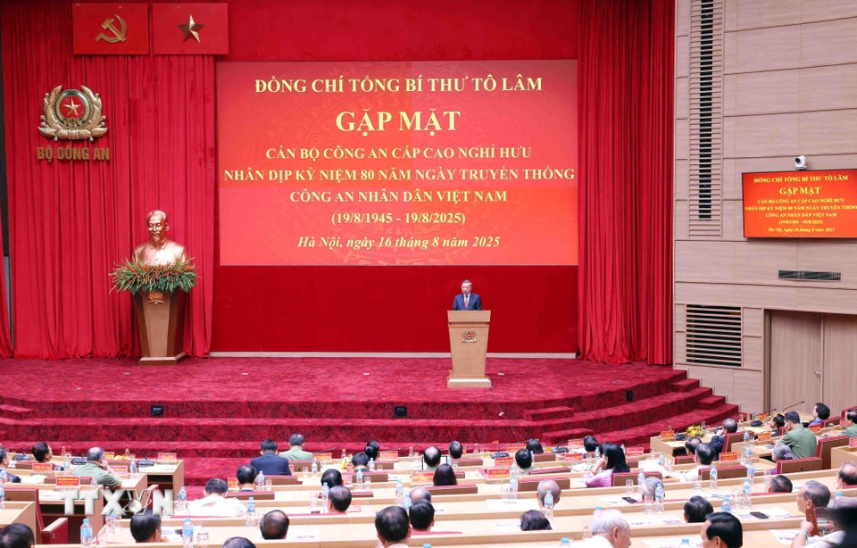 Quang cảnh buổi gặp mặt cán bộ Công an cấp cao nghỉ hưu. Ảnh; TTXVN