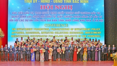 Phó Thủ tướng Nguyễn Hoà Bình dự hội nghị xúc tiến đầu tư tại Bắc Ninh