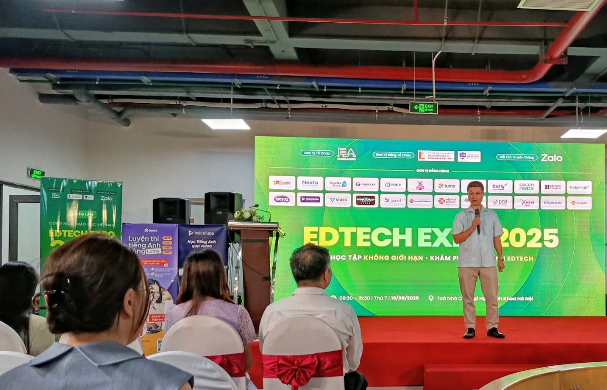 Ông Tô Hồng Nam, Phó Cục trưởng Cục Khoa học, Công nghệ và Thông tin, Bộ Giáo dục và Đào tạo