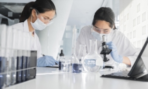Đề xuất chính sách trọng dụng nhà khoa học, kỹ sư trẻ tài năng: Được xếp lương từ bậc 3 trở lên của chức danh tương ứng
