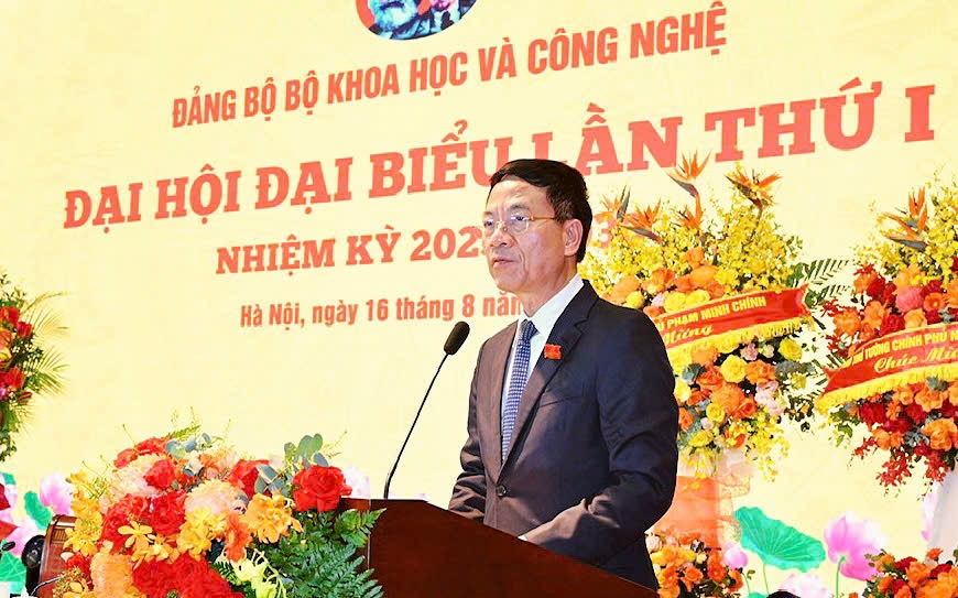 Bộ trưởng Bộ KH&CN Nguyễn Mạnh Hùng phát biểu tại Đại hội.