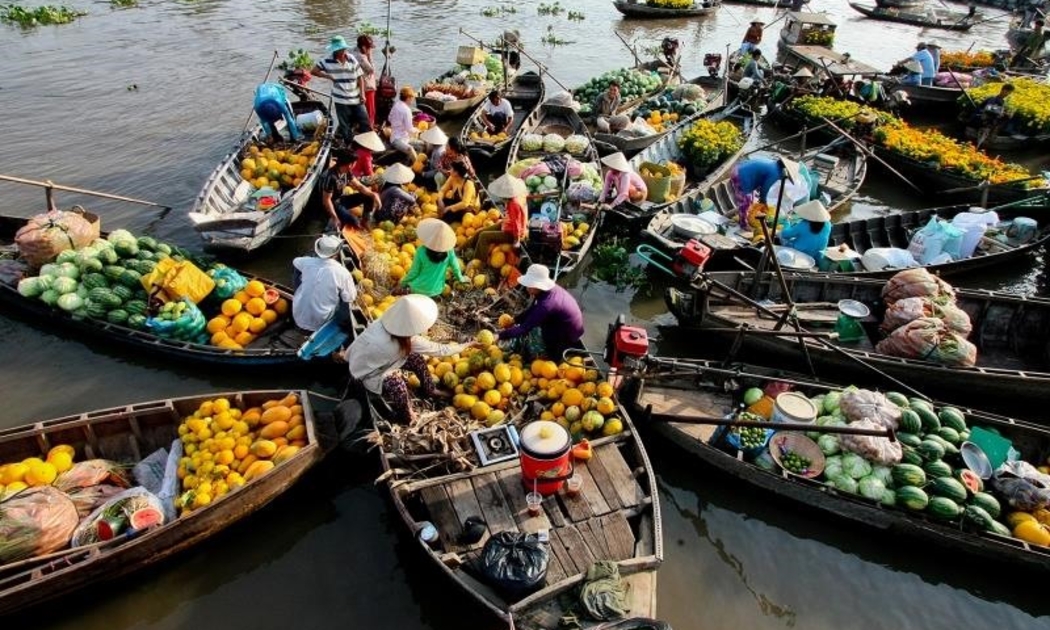 Cùng với nhiều chợ nổi khác ở ĐBSCL, chợ nổi Cái Răng đã trở thành thương hiệu du lịch của thành phố Cần Thơ.