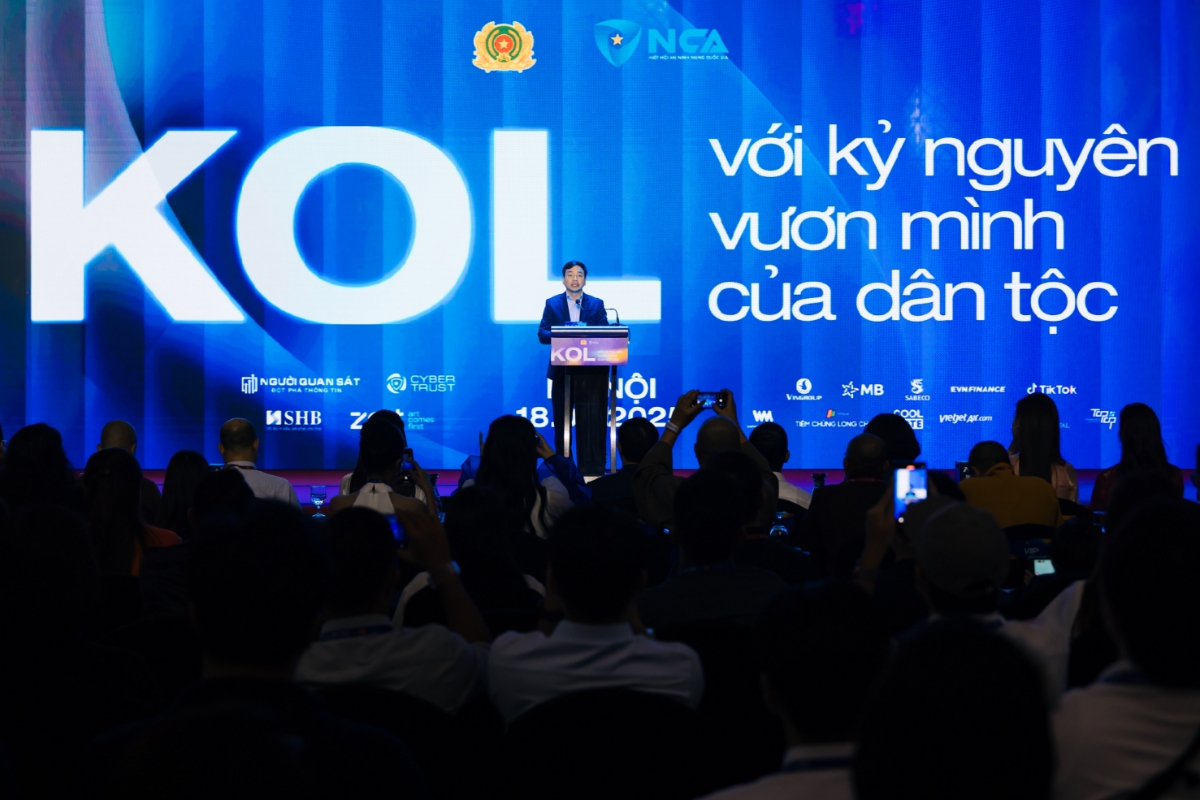 Thiếu tướng Lê Xuân Minh, Cục trưởng Cục A05, Bộ Công an, tại hội nghị. 