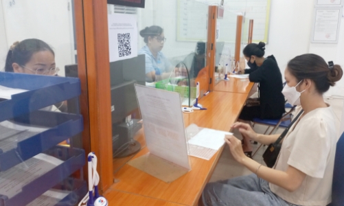 Dùng công nghệ hỗ trợ 