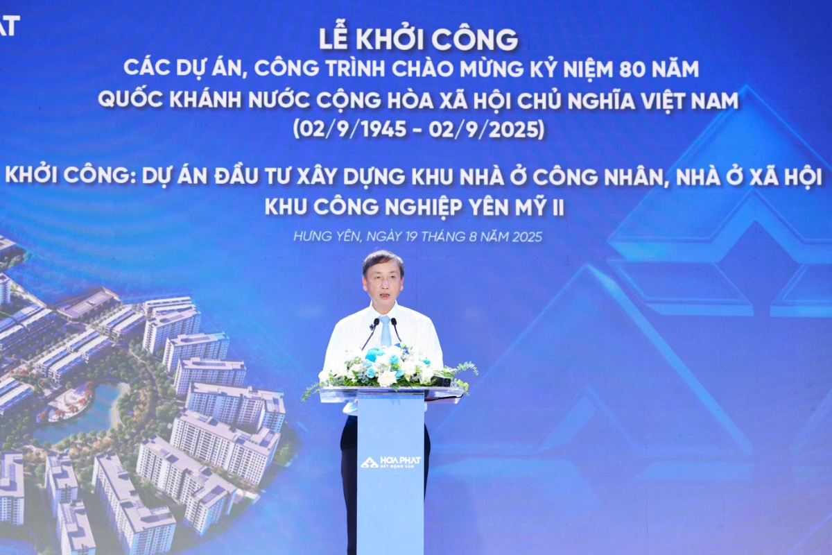 Ông Nguyễn Hùng Nam, Phó Chủ tịch UBND tỉnh phát biểu tại lễ khởi công.