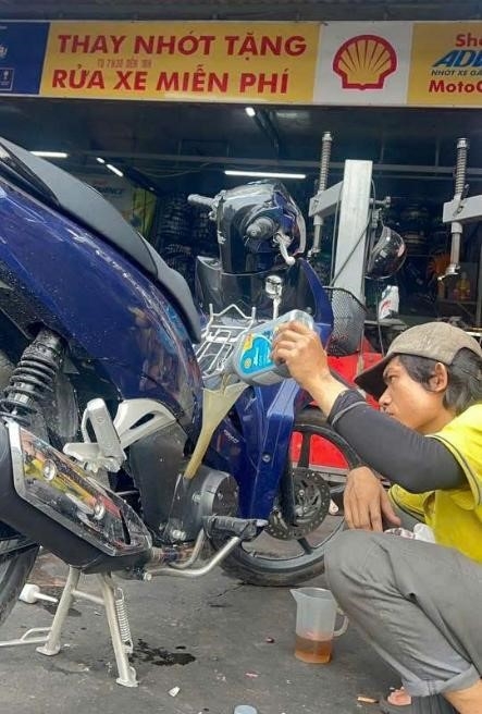 Điều kiện giao thông đường khó đang âm thầm ‘vắt kiệt’ động cơ mỗi ngày.