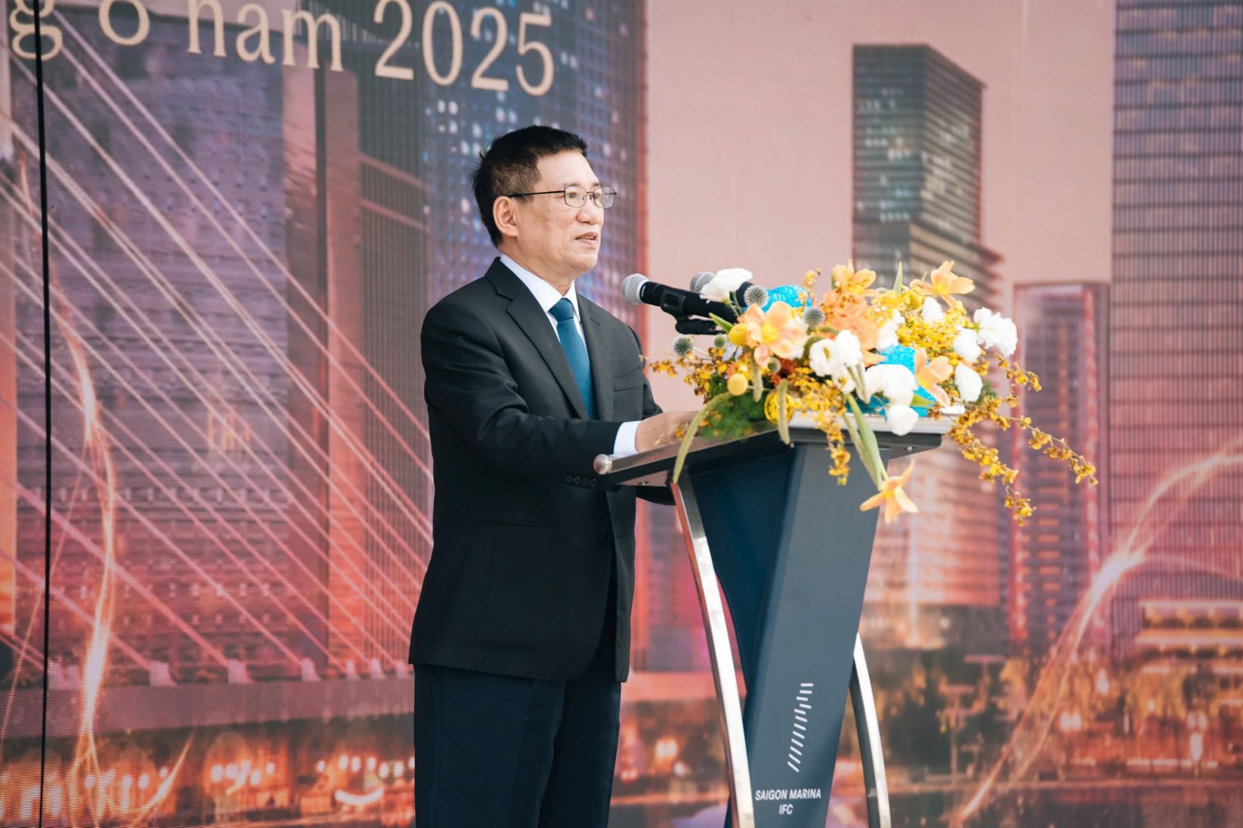 Deputy Prime Minister Ho Duc Phoc delivers his speech at the event